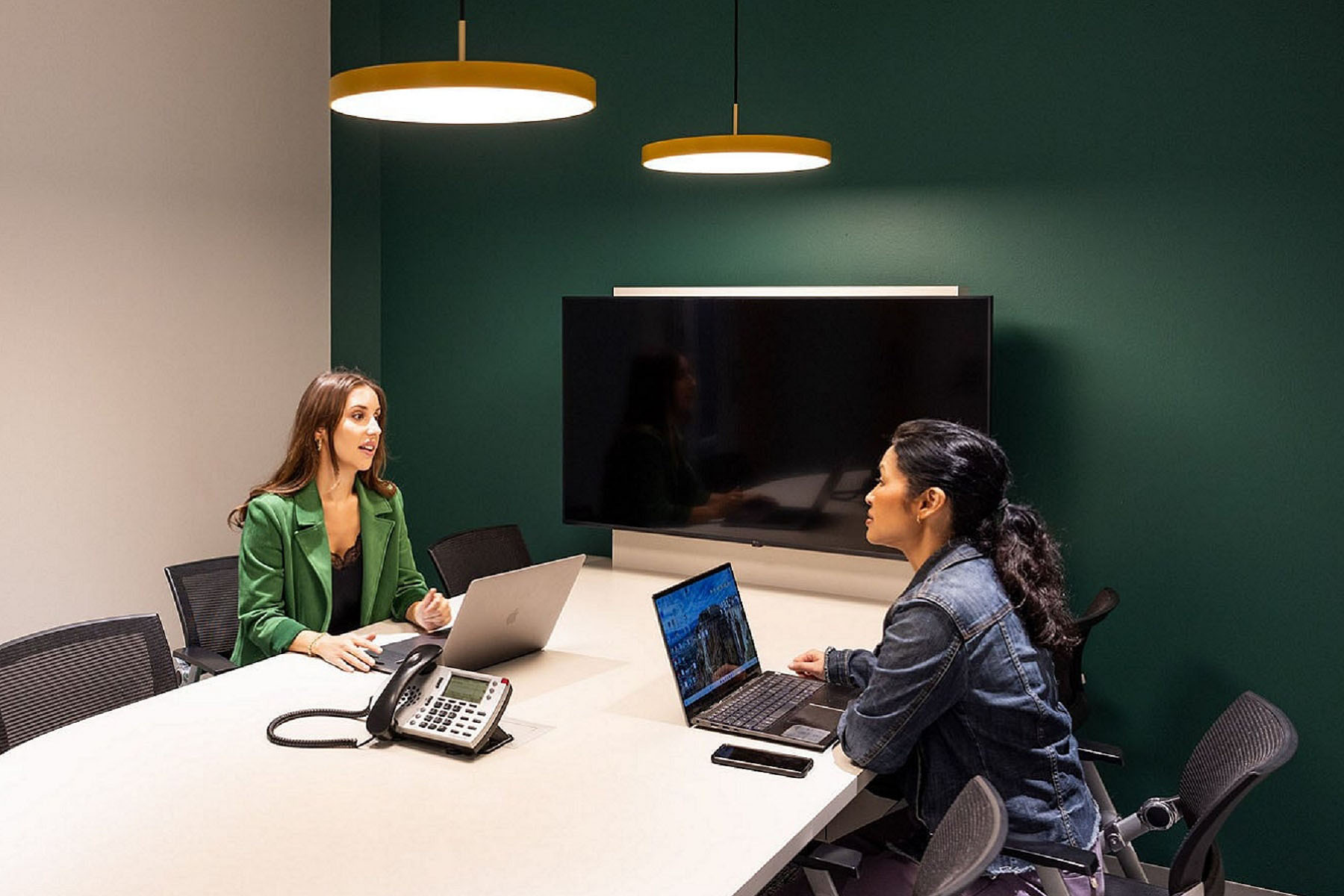 2 females utilizing virtual office in Pleasant Hill