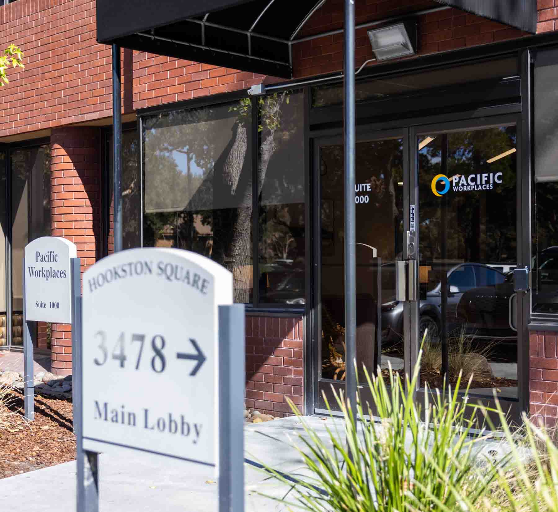 Outside entrance to Pacific Workplaces Pleasant Hill